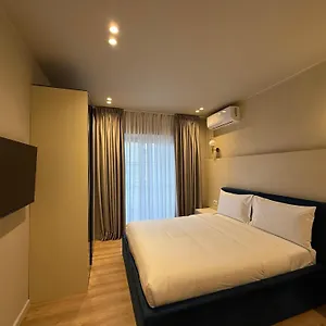  Apartment Vater