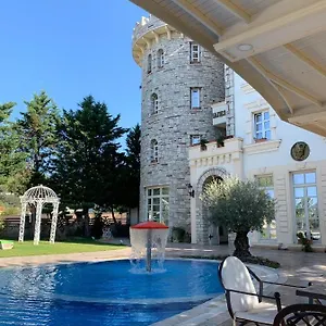 فندق Castle Konti, تيرانا